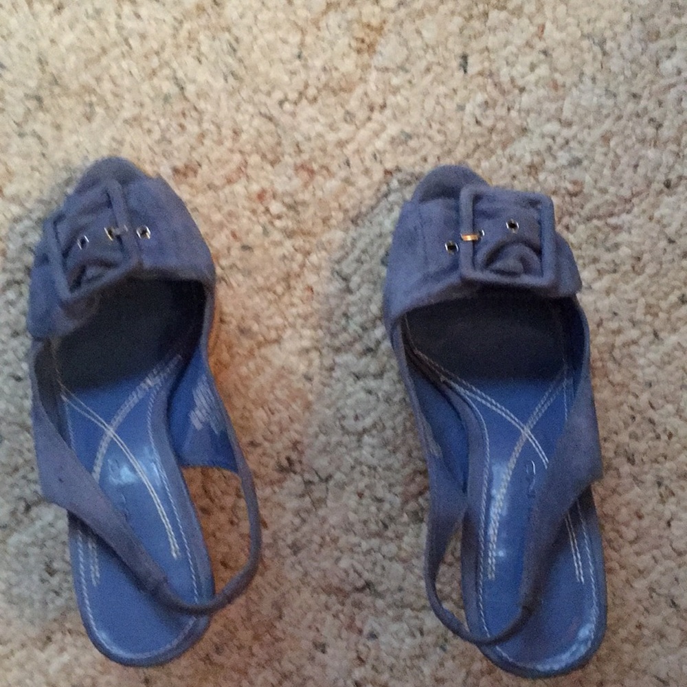 Light blue suede Bandolino shoes size 5 1/2 M